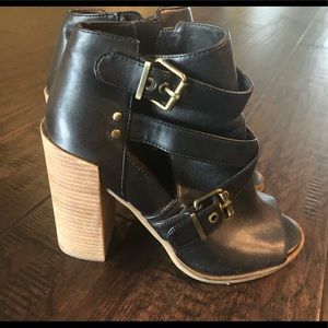 Dolce Vita chunky heel sandal bootie